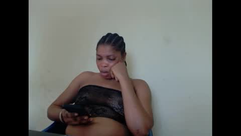 Snapshot of horny4bum chatting on 02-12-25, 10:03 horny4bum online show from 02-12-25, 10:03