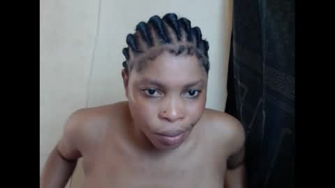 Snapshot of horny4bum chatting on 02-15-25, 11:17 horny4bum online show from 02-15-25, 11:17