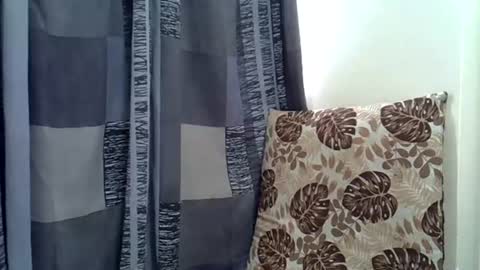 Snapshot of horny_baddie18 chatting on 07-08-26, 10:09 Leila online show from 07-08-26, 10:09