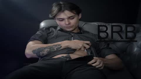 Snapshot of horny_boy08 chatting on 11-26-25, 06:03 Jhulian online show from 11-26-25, 06:03