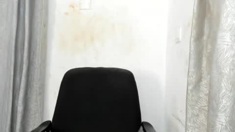 Snapshot of horny_ebonygirl chatting on 09-17-25, 06:15 Horny ebonygirl online show from 09-17-25, 06:15