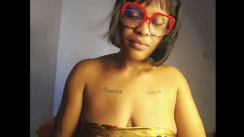 Snapshot of horny_ebonygirl_ chatting on 05-01-26, 02:21 horny_ebonygirl_ online show from 05-01-26, 02:21