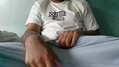 Snapshot of horny_hunk18 chatting on 05-10-26, 04:23 horny_hunk18 online show from 05-10-26, 04:23