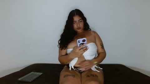 Snapshot of horny_kathe chatting on 06-05-26, 05:36 horny_kathe online show from 06-05-26, 05:36