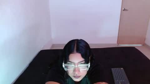 Snapshot of horny_kathe chatting on 07-08-26, 07:40 horny_kathe online show from 07-08-26, 07:40