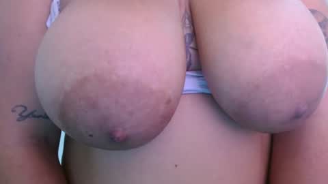 Snapshot of horny_kathe chatting on 07-10-26, 05:37 horny_kathe online show from 07-10-26, 05:37