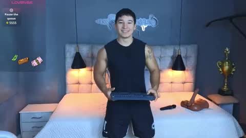 horny_nick18 online show from 10-10-25, 12:04