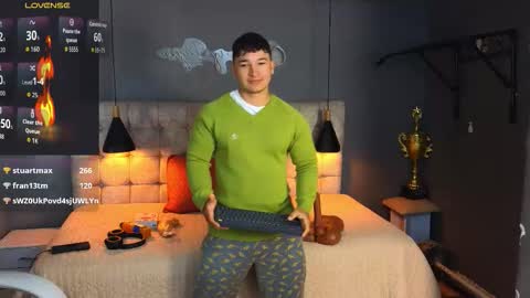 horny_nick18 online show from 10-21-25, 09:10
