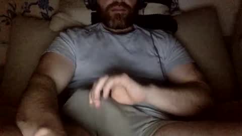 Snapshot of horny_thick_cock chatting on 05-03-26, 01:00 horny_thick_cock online show from 05-03-26, 01:00