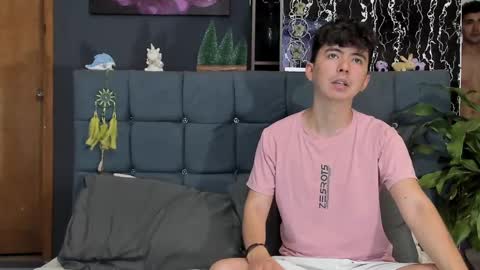 Alex and Camilo online show from 01-20-25, 12:46