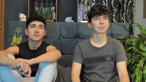 Snapshot of horny_twinks_guys chatting on 02-10-25, 09:58 Alex and Camilo online show from 02-10-25, 09:58