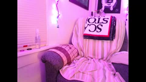 Snapshot of horny_willing_ready chatting on 12-22-24, 06:39 Horny Willing Ready online show from 12-22-24, 06:39