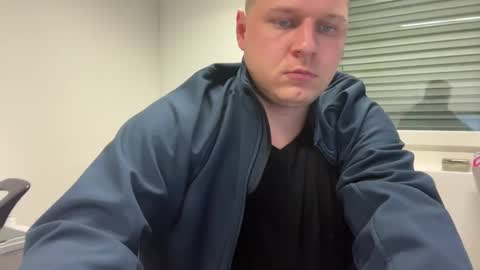 Snapshot of hornyboy95300 chatting on 12-23-24, 04:39 hornyboy95300 online show from 12-23-24, 04:39