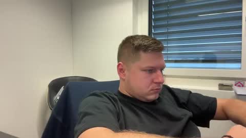 Snapshot of hornyboy95300 chatting on 12-27-24, 08:24 hornyboy95300 online show from 12-27-24, 08:24