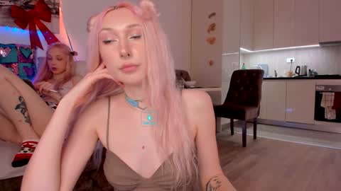 Alex and Rosie online show from 01-12-25, 12:49