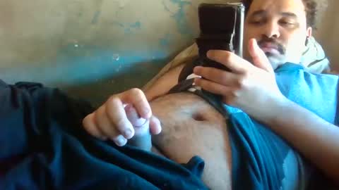 Snapshot of hornycoco19981 chatting on 01-15-26, 04:28 hornycoco19981 online show from 01-15-26, 04:28