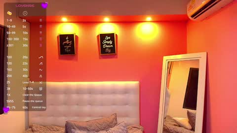 Valentina  online show from 01-15-25, 12:47