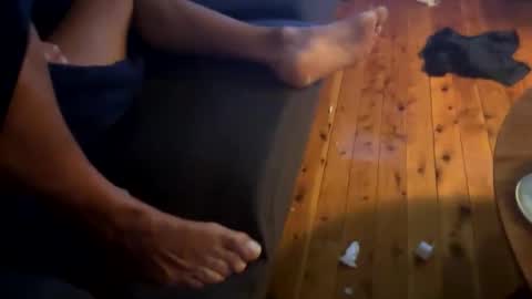 Snapshot of hornyonelooking1 chatting on 10-06-25, 10:56 hornyonelooking1 online show from 10-06-25, 10:56