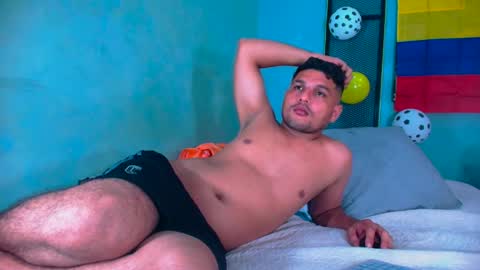 Snapshot of hornyshow1 chatting on 05-30-26, 04:20 hornyshow1 online show from 05-30-26, 04:20