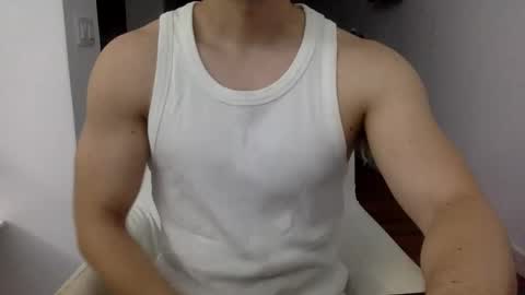 hornyspaniard93 online show from 06-10-26, 10:08
