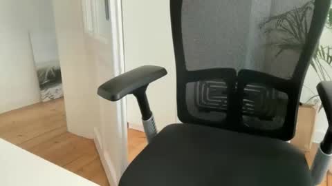 Snapshot of hornysteve_69 chatting on 01-08-26, 10:06 Steve online show from 01-08-26, 10:06