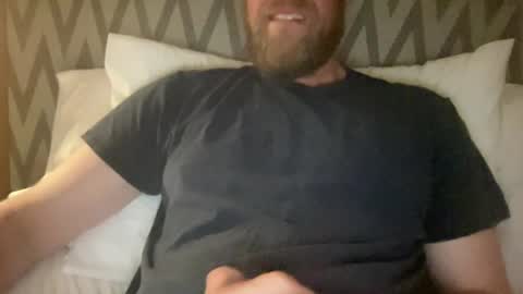 Snapshot of hornywill27 chatting on 07-16-26, 10:27 hornywill27 online show from 07-16-26, 10:27
