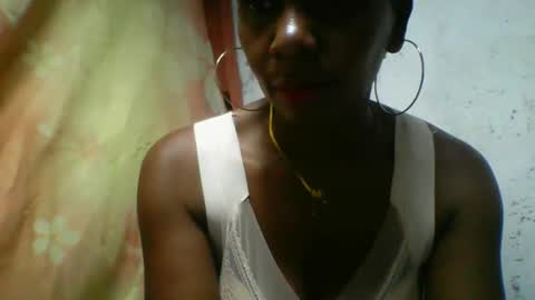 Snapshot of hororine chatting on 01-09-26, 07:04 hororine online show from 01-09-26, 07:04