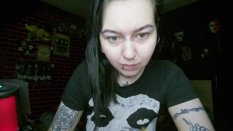Snapshot of horror_circus chatting on 04-20-26, 06:53 Messalina Horror online show from 04-20-26, 06:53