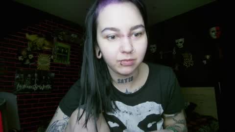 Snapshot of horror_circus chatting on 05-04-26, 06:15 Messalina Horror online show from 05-04-26, 06:15