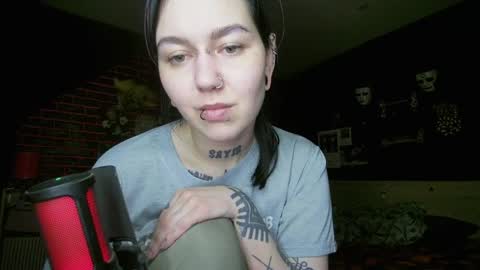 Snapshot of horror_circus chatting on 05-14-26, 04:41 Messalina Horror online show from 05-14-26, 04:41