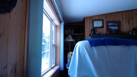 Snapshot of horsebigballs chatting on 02-04-25, 10:34 horsebigballs online show from 02-04-25, 10:34