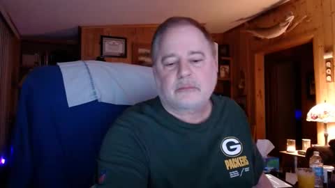 Snapshot of horsebigballs chatting on 02-23-25, 04:39 horsebigballs online show from 02-23-25, 04:39