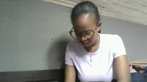 Snapshot of hortansiaa chatting on 06-03-26, 04:23 Hortansiaa online show from 06-03-26, 04:23