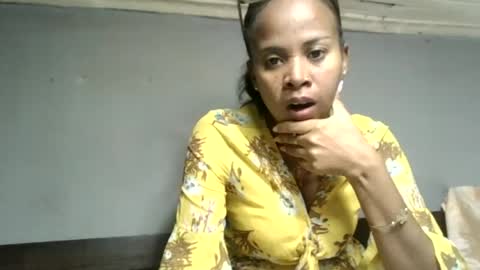 Snapshot of hortansiaa chatting on 06-18-26, 06:56 Hortansiaa online show from 06-18-26, 06:56