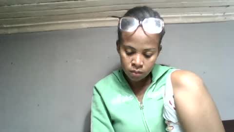 Snapshot of hortansiaa chatting on 06-21-26, 12:52 Hortansiaa online show from 06-21-26, 12:52