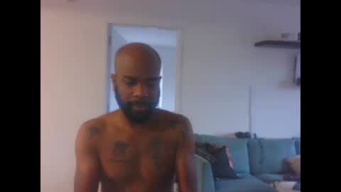 Snapshot of horus00 chatting on 11-22-25, 12:15 Horus00 online show from 11-22-25, 12:15