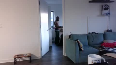 Snapshot of horus00 chatting on 12-18-25, 12:11 Horus00 online show from 12-18-25, 12:11