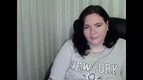 Snapshot of hot2panthers chatting on 11-21-25, 10:03 hot2panthers online show from 11-21-25, 10:03