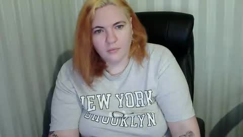 Snapshot of hot2panthers chatting on 12-16-25, 08:52 hot2panthers online show from 12-16-25, 08:52