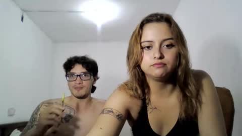 hot2playxxx online show from 10-09-25, 03:04