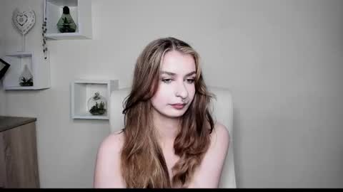 NINA online show from 10-23-25, 06:56