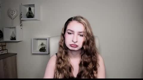 NINA online show from 10-29-25, 06:37