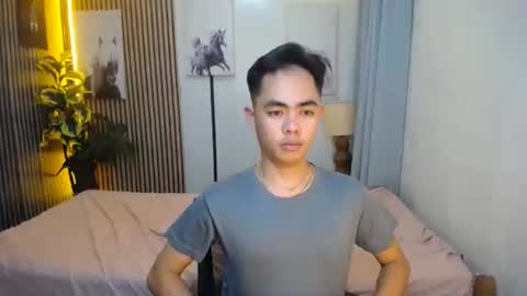 Rylle online show from 09-28-25, 02:22