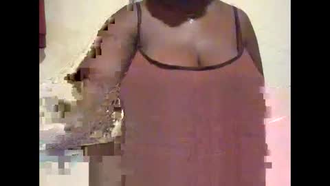 Snapshot of hot_alynn chatting on 11-05-25, 10:48 ALLYN online show from 11-05-25, 10:48