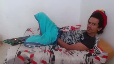 Snapshot of hot_and_complacent chatting on 12-03-24, 12:27 Private open online show from 12-03-24, 12:27