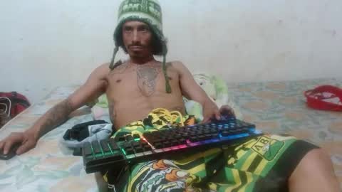 Snapshot of hot_and_complacent chatting on 12-25-24, 04:01 Private open online show from 12-25-24, 04:01