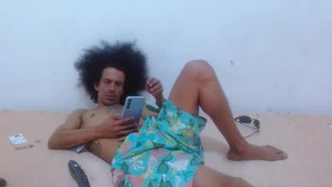 Snapshot of hot_and_complacent chatting on 01-02-25, 02:22 Private open online show from 01-02-25, 02:22