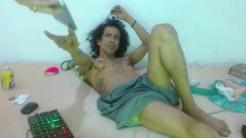 Snapshot of hot_and_complacent chatting on 01-02-25, 05:24 Private open online show from 01-02-25, 05:24