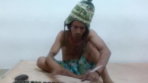 Snapshot of hot_and_complacent chatting on 01-04-25, 12:16 Private open online show from 01-04-25, 12:16