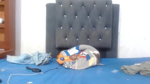 Snapshot of hot_and_complacent chatting on 01-26-25, 02:24 Private open online show from 01-26-25, 02:24